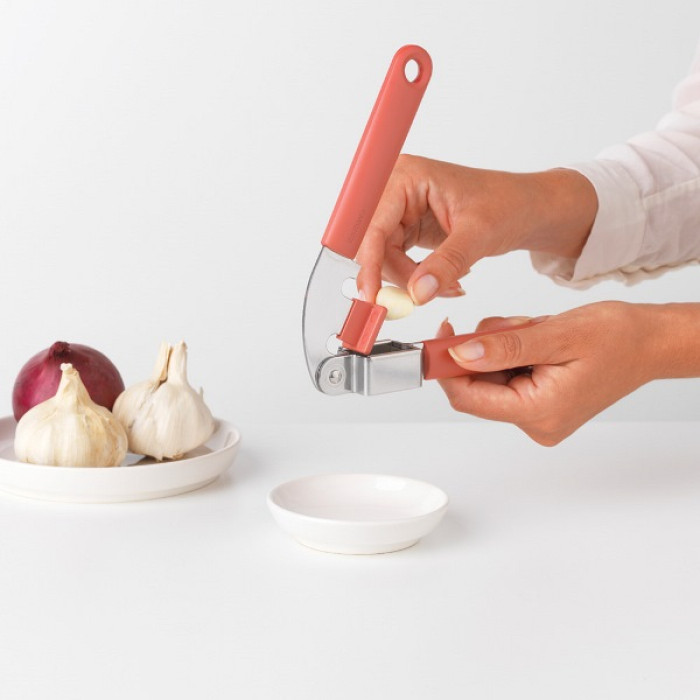Преса за чесън Brabantia Tasty+ Terracotta Pink - Кухня