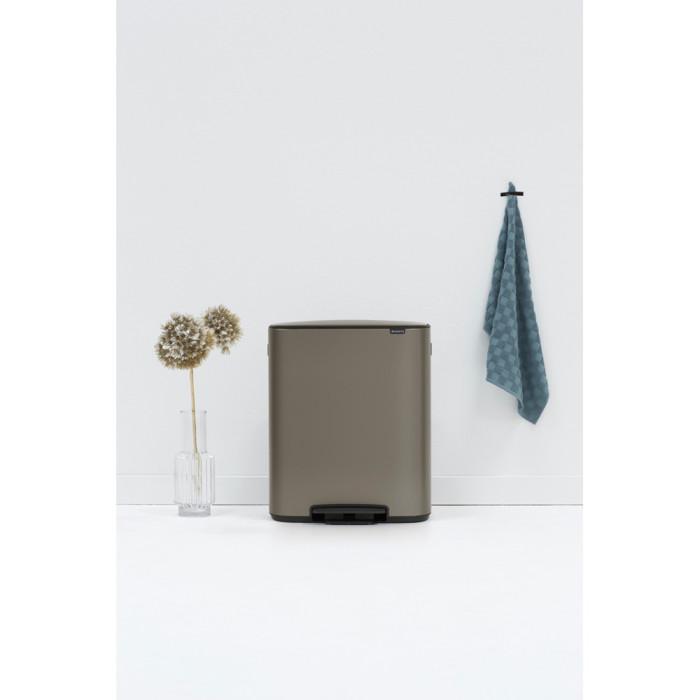 Кош за смет Brabantia Bo Pedal 60L, Platinum - Баня и почистване
