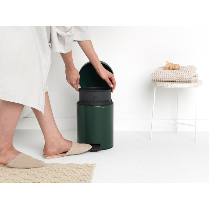 Кош за смет с педал Brabantia NewIcon 5L, Pine Green - Баня и почистване
