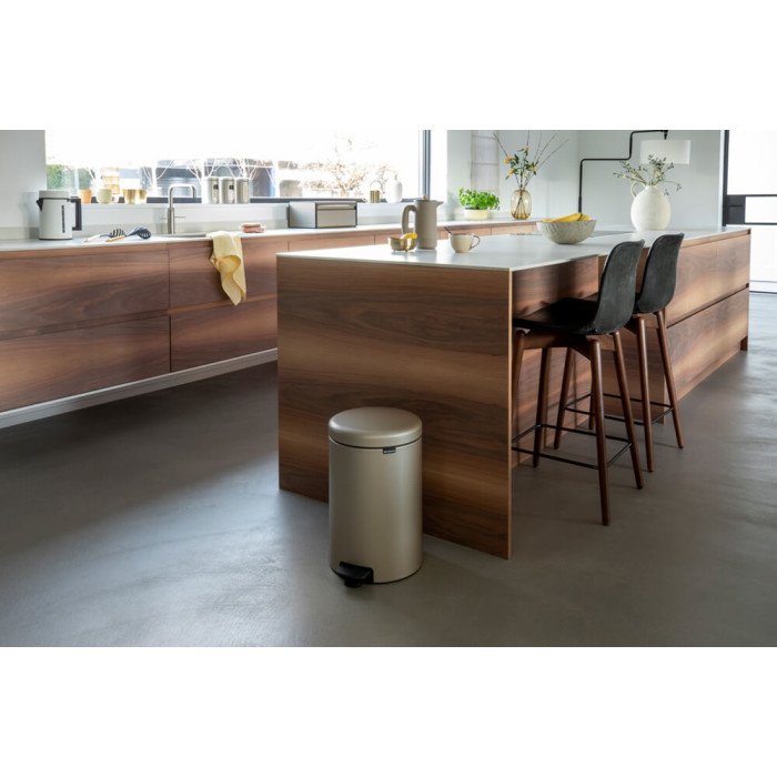 Кош за смет с педал Brabantia NewIcon 20L, Metallic Gold - Баня и почистване