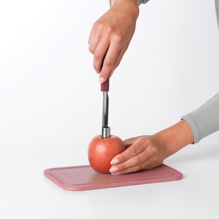 Уред за почистване на ябълки Brabantia Tasty+ Aubergine Red - Кухня