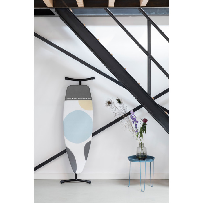 Маса за гладене Brabantia D 135x45cm с топлоустойчива зона за ютия, PerfectFlow Spring Bubbles - Баня и почистване