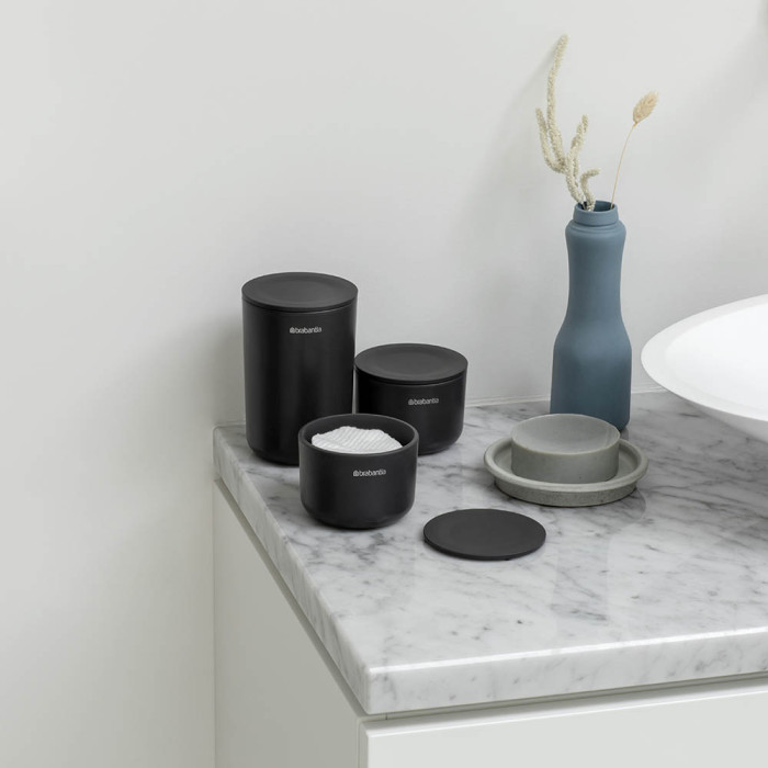 Комплект за съхранение на принадлежности Brabantia ReNew Dark Grey 3 части Комплект за съхранение на принадлежности Brabantia ReNew Dark Grey 3 части - Баня и почистване