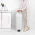 Кош за смет с педал Brabantia StepUp 40L, Light Grey Кош за смет с педал Brabantia StepUp 40L, Light Grey - Баня и почистване