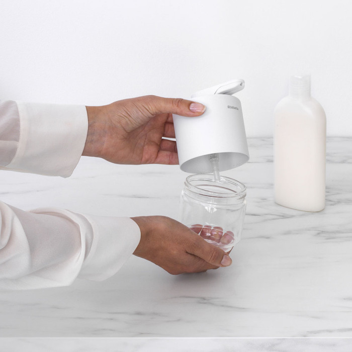 Дозатор за течен сапун Brabantia MindSet Mineral Fresh White - Баня и почистване