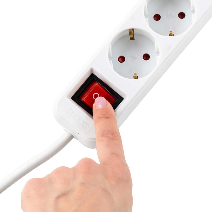 Разклонител с ключ, 5G, 1.5mm2, 1.5m дължина Разклонител с ключ, 5G, 1.5mm2, 1.5m дължина - Електроуреди