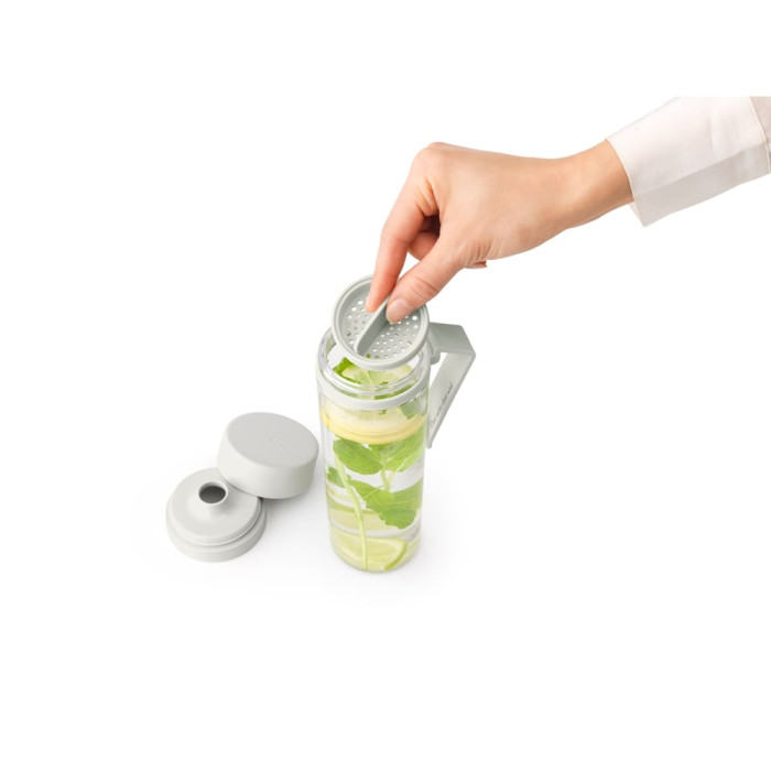 Бутилка Brabantia Make&Take 500ml Light Grey, с цедка Бутилка Brabantia Make&Take 500ml Light Grey, с цедка - Кухня