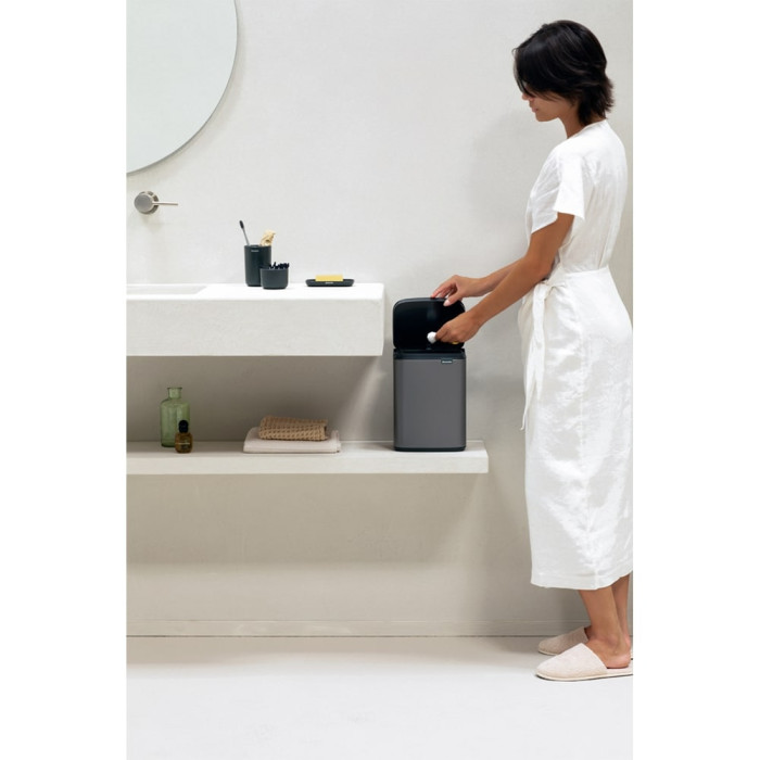 Кош за смет Brabantia Bo Small 4L, Platinum Кош за смет Brabantia Bo Small 4L, Platinum - Баня и почистване