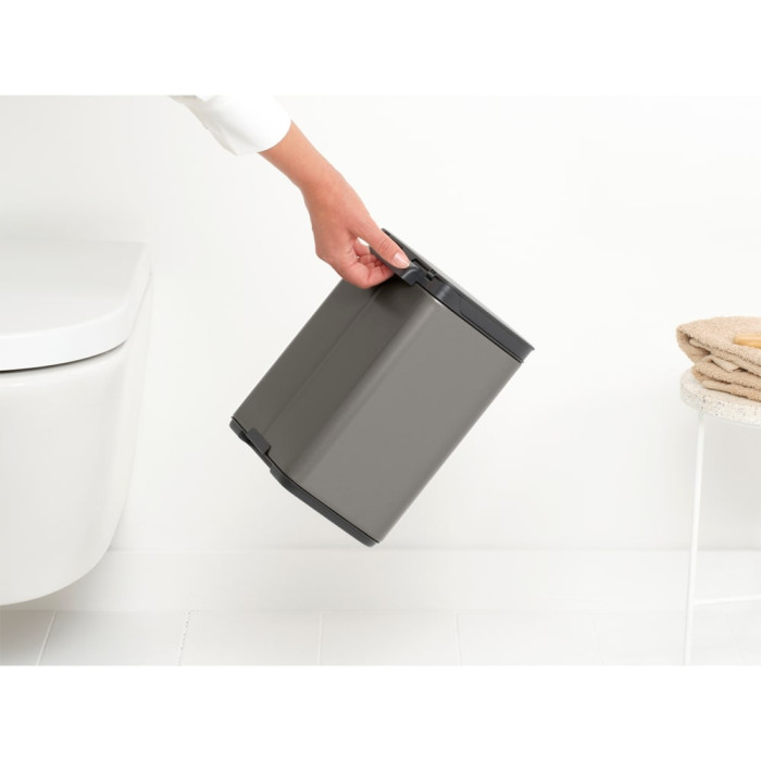 Кош за смет Brabantia Bo Small 4L, Platinum Кош за смет Brabantia Bo Small 4L, Platinum - Баня и почистване