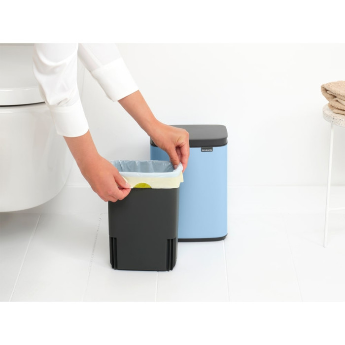 Кош за смет Brabantia Bo Small 4L, Dreamy Blue Кош за смет Brabantia Bo Small 4L, Dreamy Blue - Баня и почистване