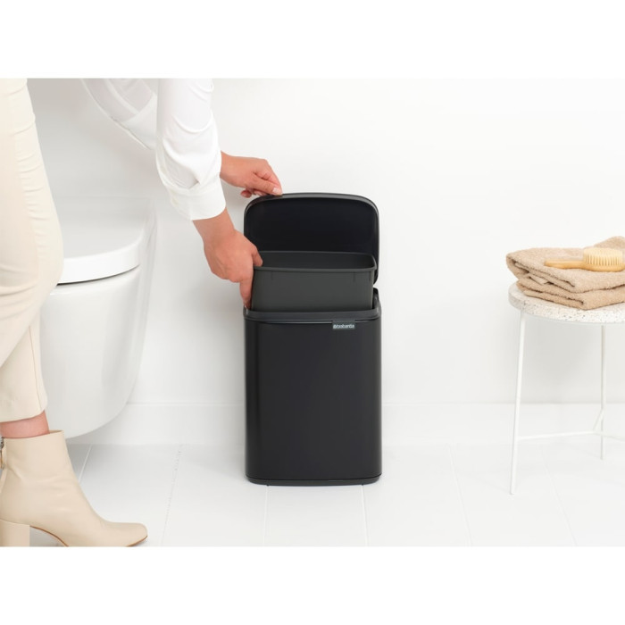 Кош за смет Brabantia Bo Small 7L, Matt Black Кош за смет Brabantia Bo Small 7L, Matt Black - Баня и почистване