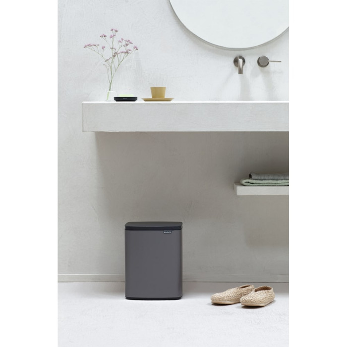 Кош за смет Brabantia Bo Small 12L, Platinum Кош за смет Brabantia Bo Small 12L, Platinum - Баня и почистване
