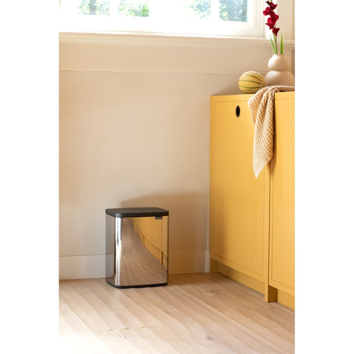 Кош за смет Brabantia Bo Small 12L, Brilliant Steel Кош за смет Brabantia Bo Small 12L, Brilliant Steel - Баня и почистване