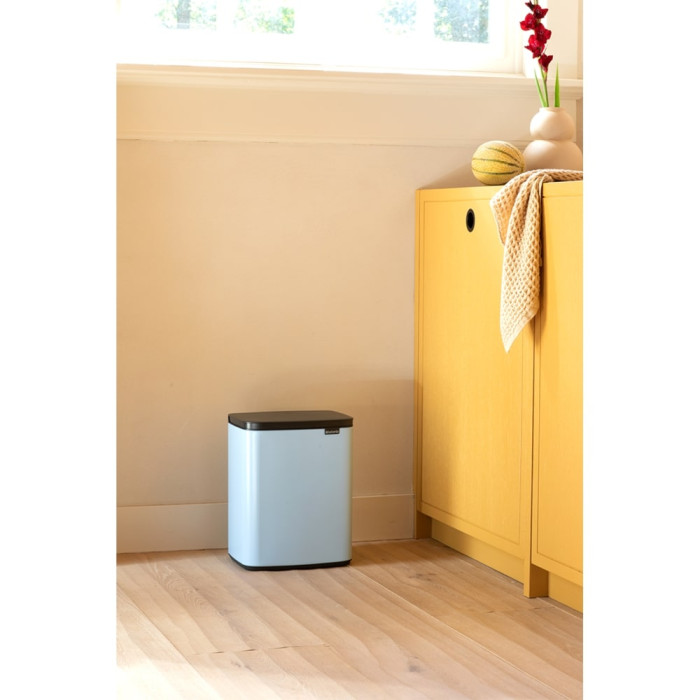 Кош за смет Brabantia Bo Small 12L, Dreamy Blue Кош за смет Brabantia Bo Small 12L, Dreamy Blue - Баня и почистване
