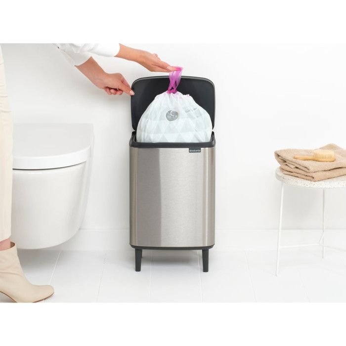 Кош за смет Brabantia Bo Small Hi 12L, Matt Steel Fingerprint Proof Кош за смет Brabantia Bo Small Hi 12L, Matt Steel Fingerprint Proof - Баня и почистване