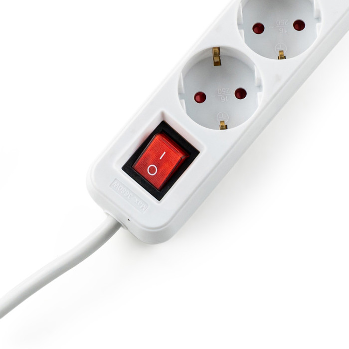 Разклонител Muhlerс ключ, 3G, 1.5mm2, 5m дължина Разклонител Muhlerс ключ, 3G, 1.5mm2, 5m дължина - Електроуреди