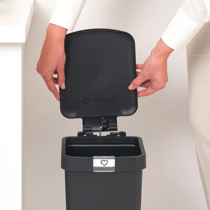 Кош за смет с педал Brabantia StepUp 10L, Dark Grey Кош за смет с педал Brabantia StepUp 10L, Dark Grey - Баня и почистване