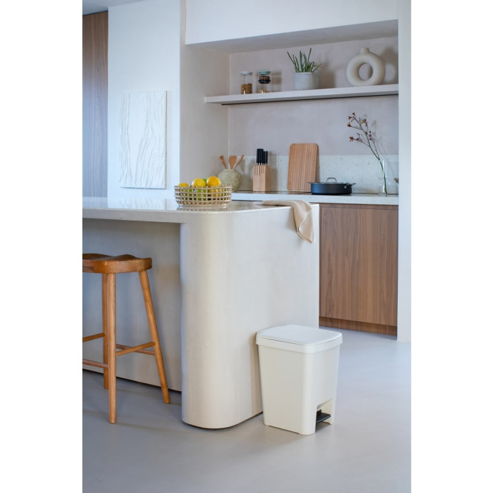 Кош за смет с педал Brabantia StepUp 25L, Light Grey Кош за смет с педал Brabantia StepUp 25L, Light Grey - Баня и почистване