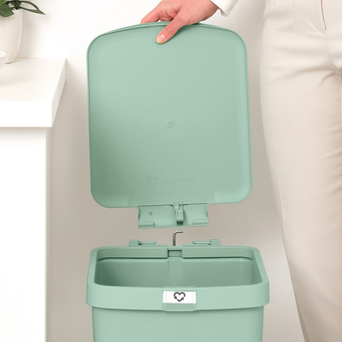 Кош за смет с педал Brabantia StepUp 25L, Jade Green Кош за смет с педал Brabantia StepUp 25L, Jade Green - Баня и почистване