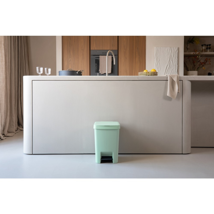 Кош за смет с педал Brabantia StepUp 25L, Jade Green Кош за смет с педал Brabantia StepUp 25L, Jade Green - Баня и почистване