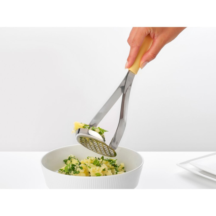 Преса за картофи Brabantia Tasty+ Vanilla Yellow, с подвит ръб за загребване - Кухня