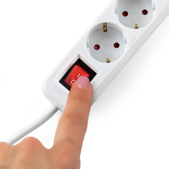 Разклонител Muhlerс ключ, 4G, 1.5mm2, 5m дължина Разклонител Muhlerс ключ, 4G, 1.5mm2, 5m дължина - Електроуреди