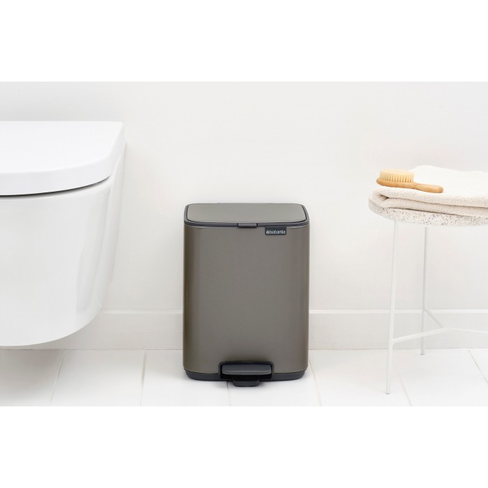 Кош за смет Brabantia Bo Pedal 7L, Platinum