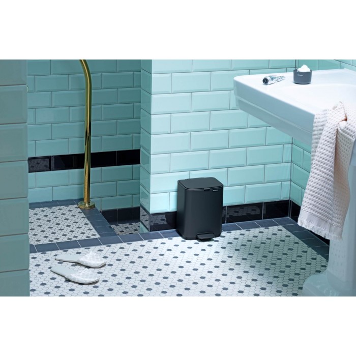 Кош за смет Brabantia Bo Pedal 4L, Mineral Infinite Grey