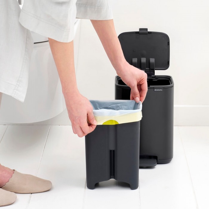 Кош за смет Brabantia Bo Pedal 4L, Matt Black Кош за смет Brabantia Bo Pedal 4L, Matt Black