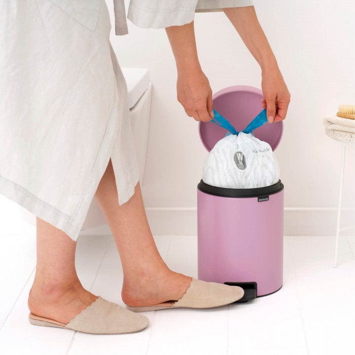 Кош за смет с педал Brabantia NewIcon 5L, Lilac Pink Кош за смет с педал Brabantia NewIcon 5L, Lilac Pink