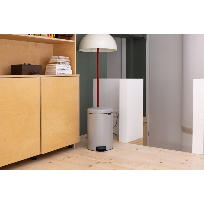 Кош за смет с педал Brabantia NewIcon 20L, Soft Grey