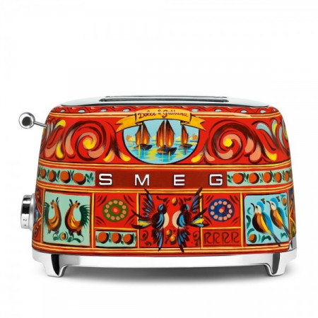 Тостер с дизайн на Dolce & Gabbana SMEG TSF01DGEU