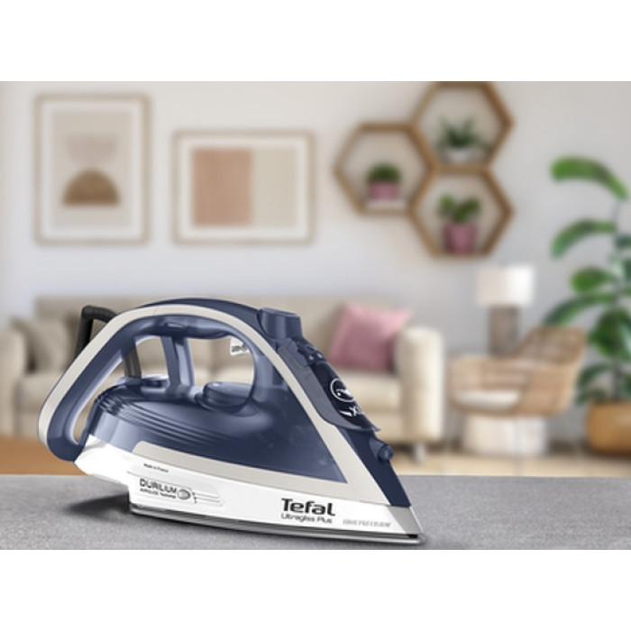 Ютия TEFAL FV6812E0 Ютия TEFAL FV6812E0 - Малки домакински уреди