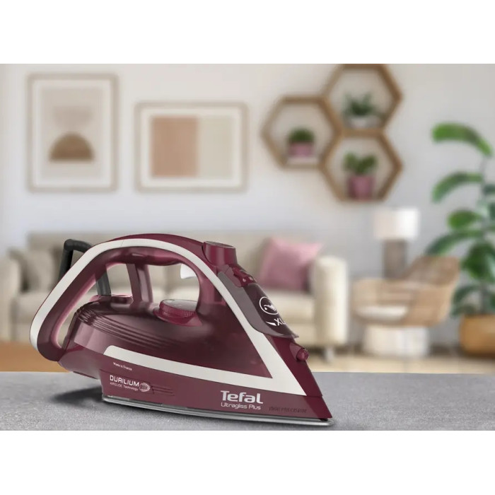 Ютия TEFAL FV6820E0 Ютия TEFAL FV6820E0 - Малки домакински уреди